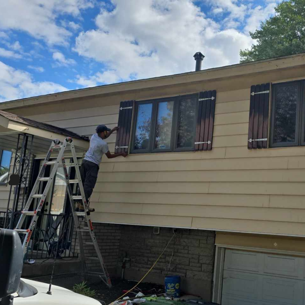 L'équipe de Gouttières Impec sur le terrain.